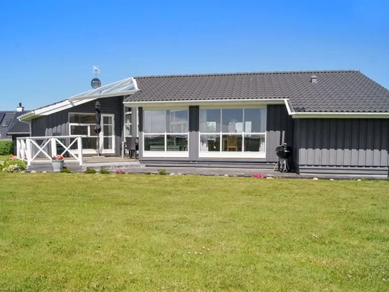 "Tayna" - 300m from the sea in NW Jutland