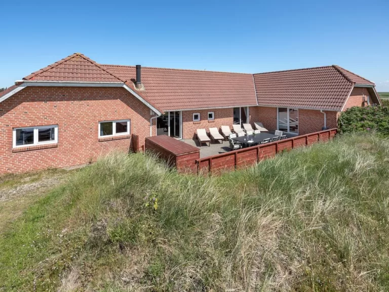 "Holmer" - all inclusive - 300m to the inlet in Western Jutland