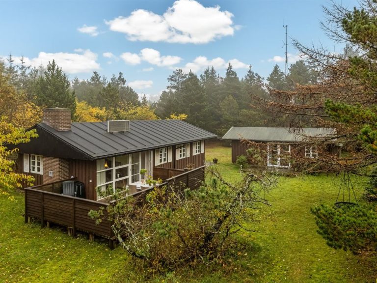 "Calle" - 1km from the sea | Boeken bij Flickmyhouse