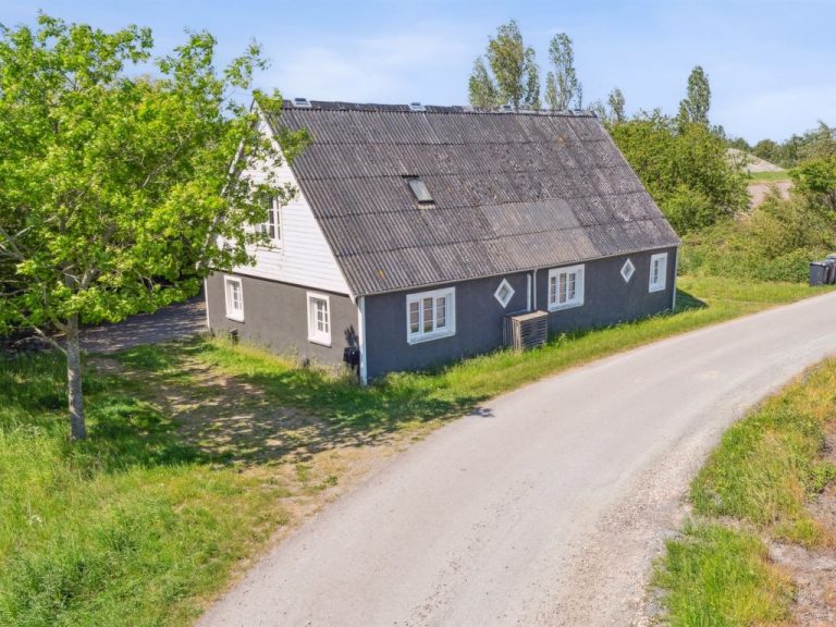 "Eliane" - 1.8km from the sea | Boeken bij Flickmyhouse