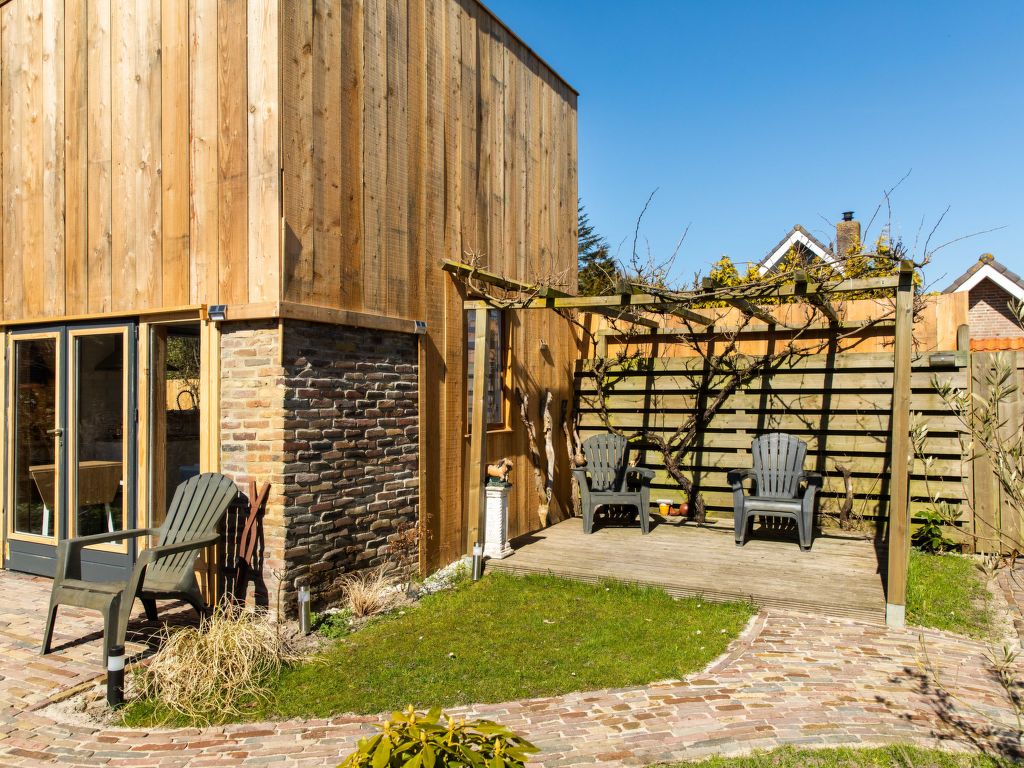 Arthouse Lola & Luna | Boeken bij Flickmyhouse