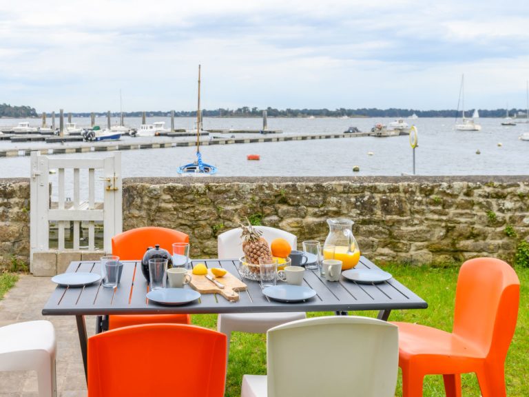 Maison du Port | Boeken bij Flickmyhouse