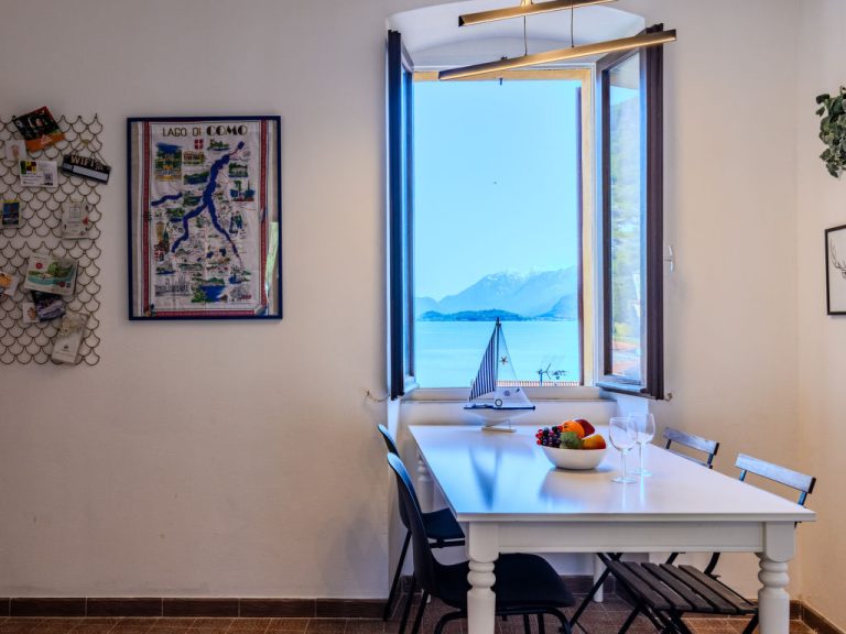 Nave Blu | Boeken bij Flickmyhouse