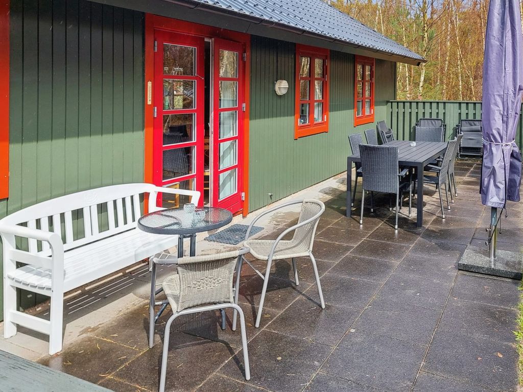 "Tom" - 125m from the sea | Boeken bij Flickmyhouse