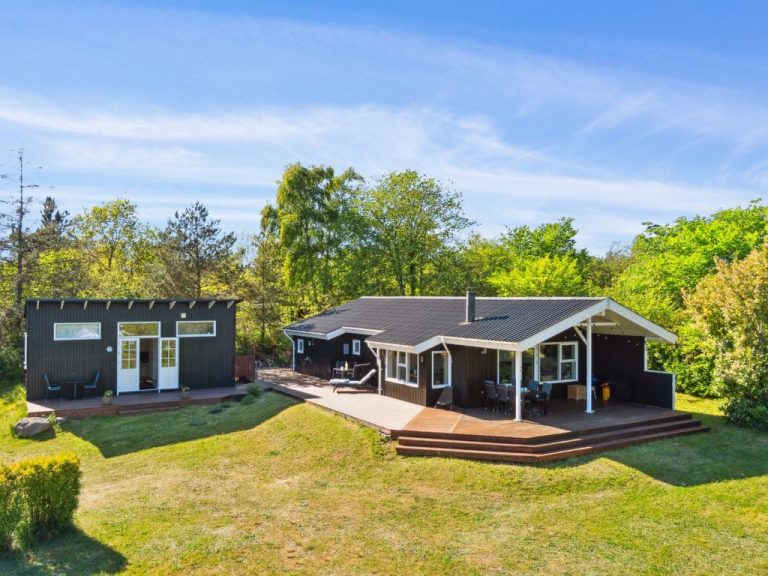 "Sheemen" - 900m from the sea | Boeken bij Flickmyhouse