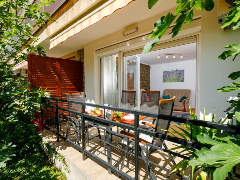 Lily | Boeken bij Flickmyhouse