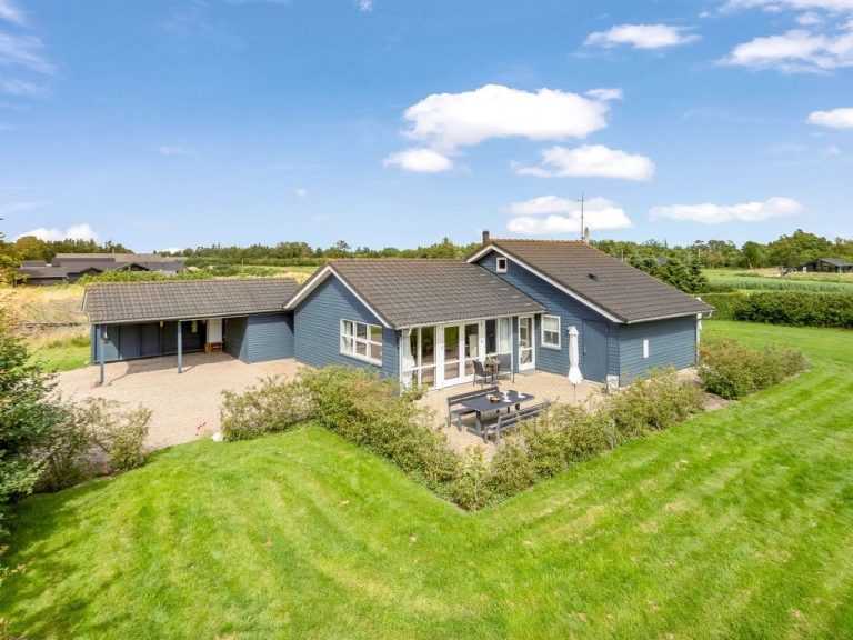 "Lari" - 600m from the sea | Boeken bij Flickmyhouse