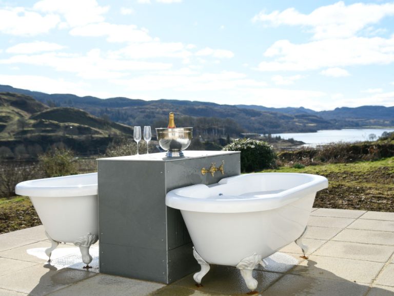 Achalic Farm House | Boeken bij Flickmyhouse