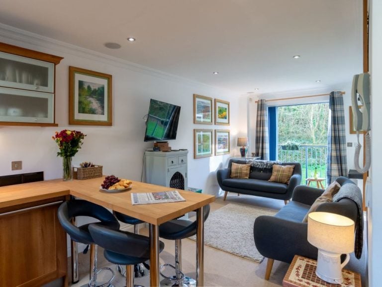 The Net Loft | Boeken bij Flickmyhouse