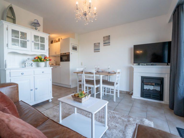 Marlene with parking and shared pool | Boeken bij Flickmyhouse