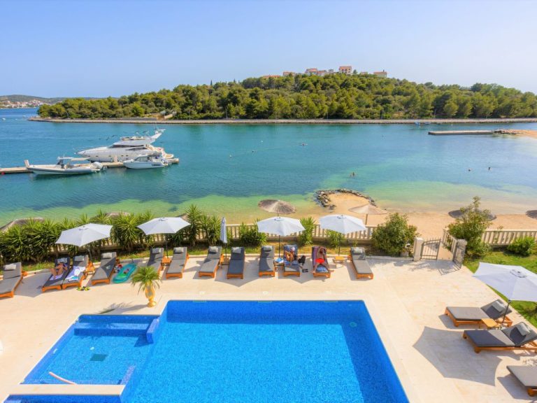 Perla Resort | Boeken bij Flickmyhouse