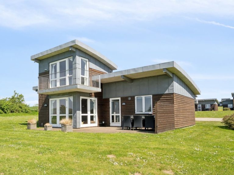 "Halvor" - 275m from the sea | Boeken bij Flickmyhouse