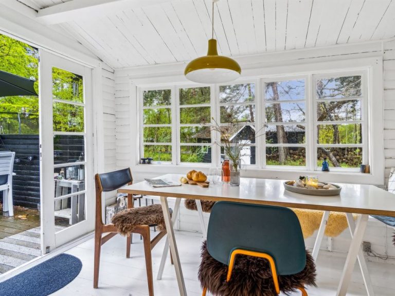 "Giertrud" - 1.1km from the sea | Boeken bij Flickmyhouse