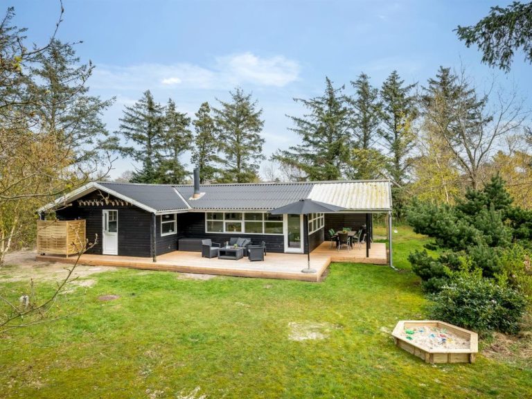 "Dagino" - 500m from the sea | Boeken bij Flickmyhouse