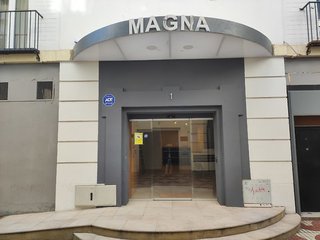  Apartamentos Magna Sevilla Ontdek een onvergetelijk verblijf bij Apartamentos Magna in Sevilla