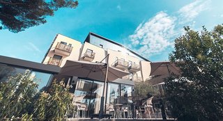 LiggingHet hotel ligt in Mandelieu-la-Napoule