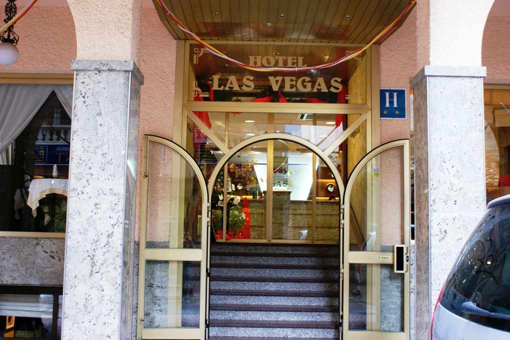 LiggingHotel Las Vegas is een 2-sterrenhotel in het centrum van Benidorm