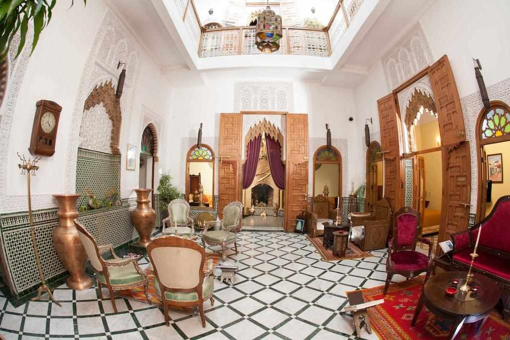 LiggingRiad Dar El Kebira ligt in het hart van de medina van Rabat