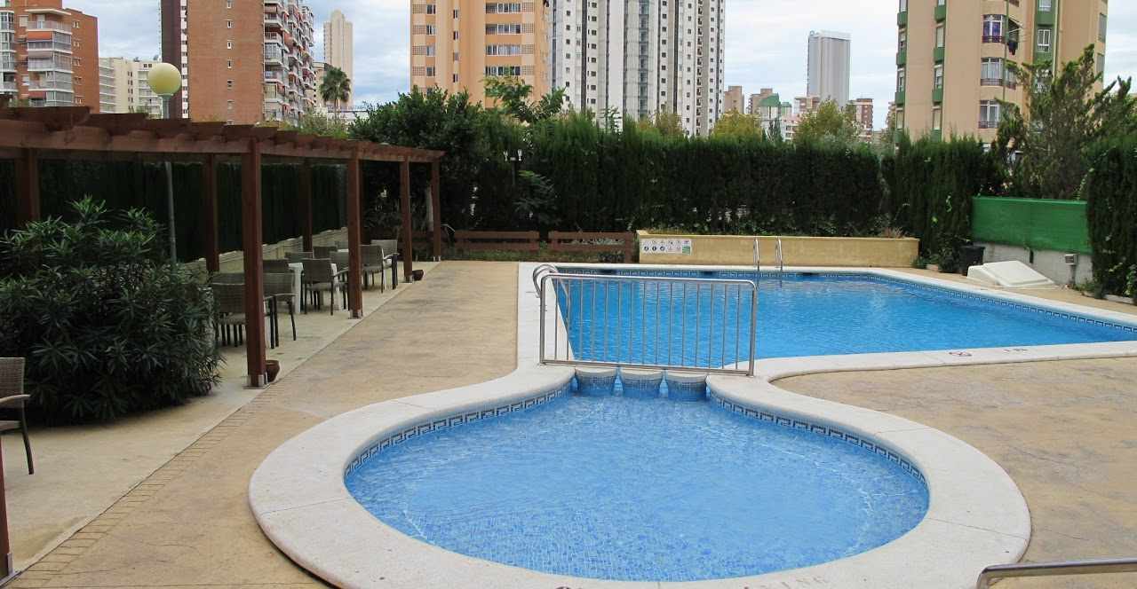 LiggingAparthotel Playamar is gelegen in het levendige centrum van Benidorm