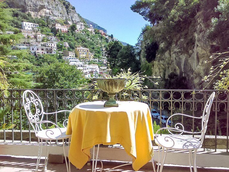 Positano Elegant Terrace | Boeken bij Flickmyhouse