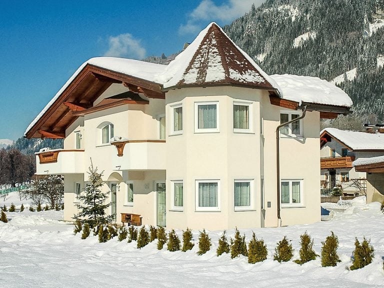 Monika | Boeken bij Flickmyhouse