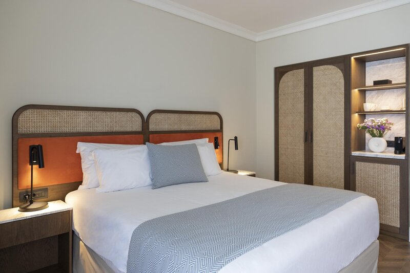 LiggingDit hotel van de hogere middenklasse ligt in een prachtig