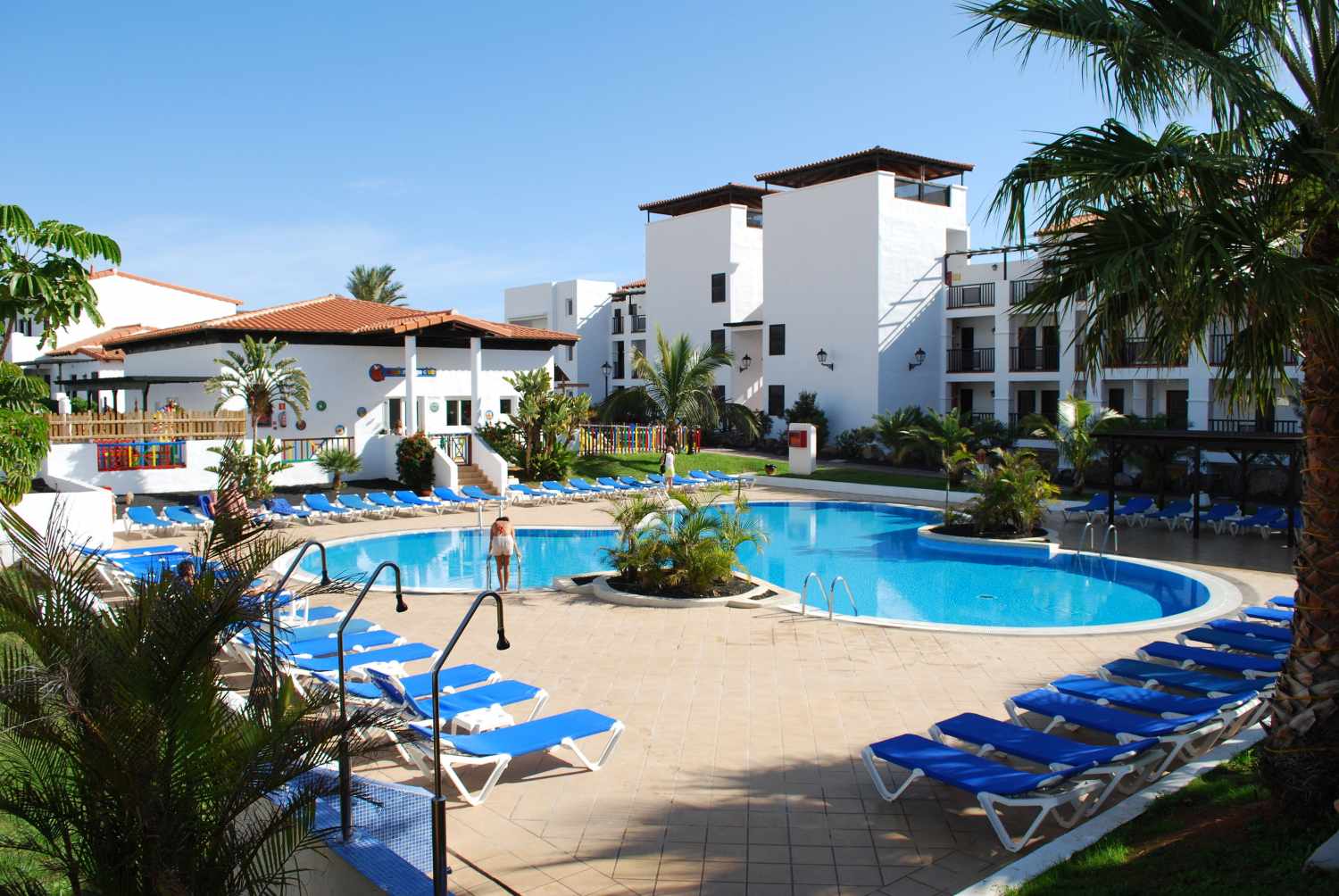 LiggingTUI MAGIC LIFE Fuerteventura ligt direct aan zee in het gebied Playa de Esquinzo