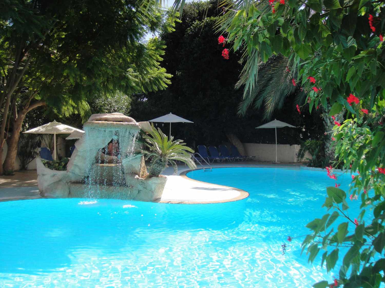 LiggingDit gezellige vakantiecomplex ligt midden in het toeristische gebied van Paphos