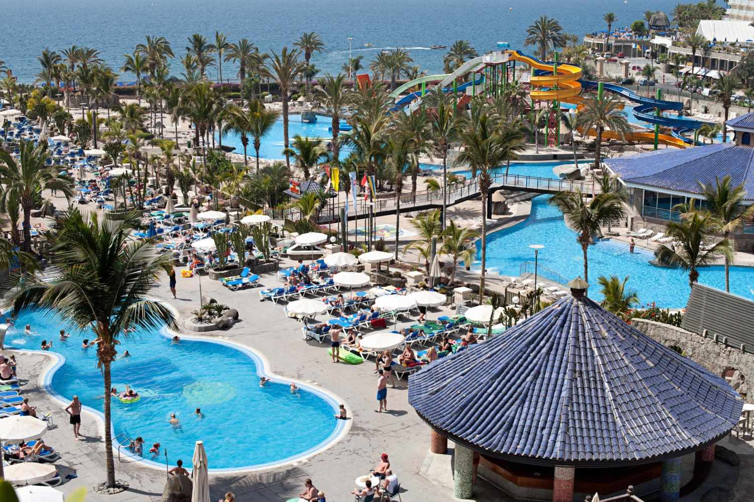 LiggingHotel LIVVO Lago Taurito ligt in Playa de Taurito aan de zuidwestkust van Gran Canaria