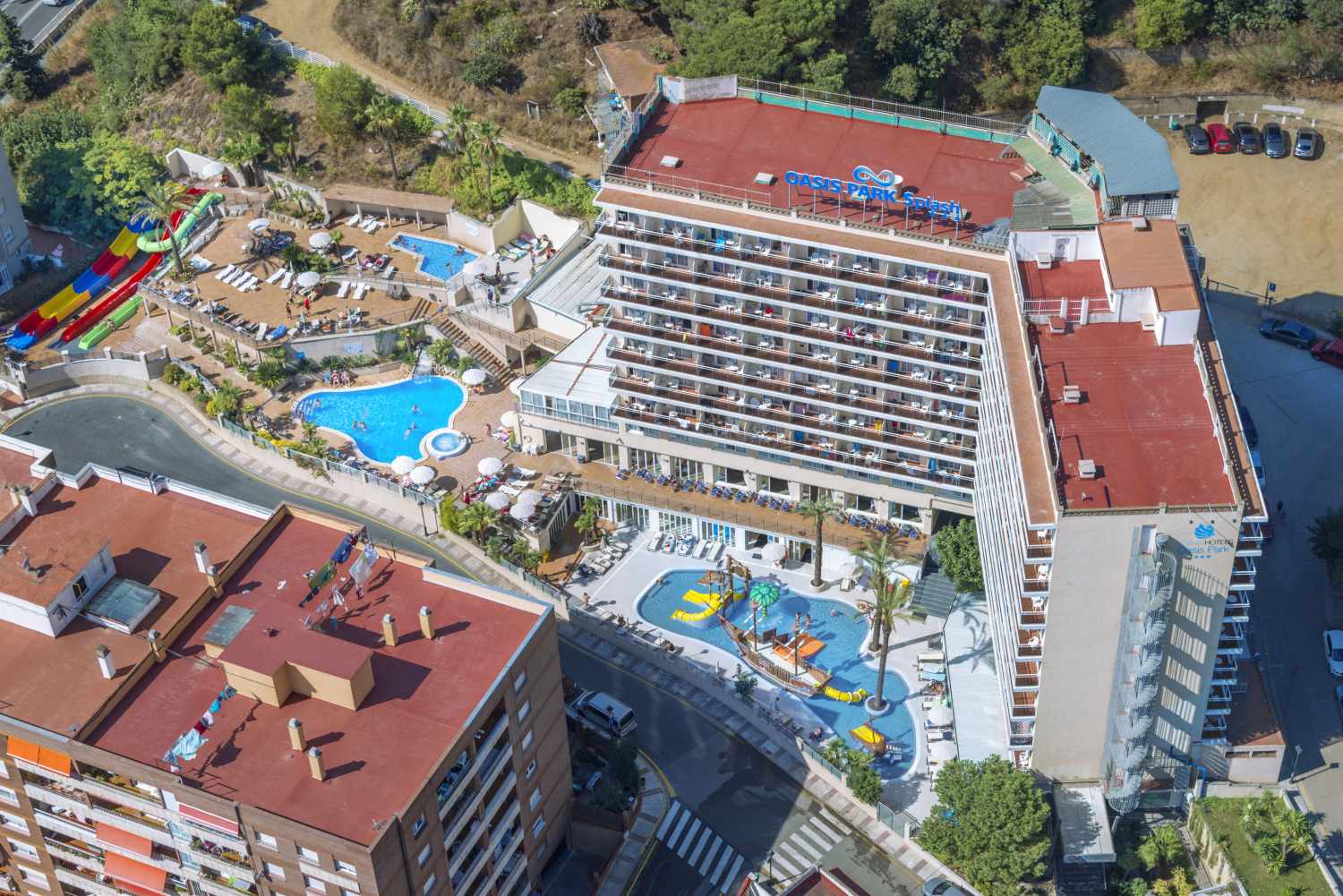 Hotel Oasis Park: Een Paradijselijk Verblijf in Salou  Inleiding Welkom bij onze uitgebreide gids over Hotel Oasis Park