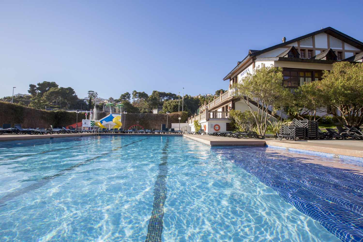 Ontdek het Betoverende Santa Susanna Resort aan de Costa Brava Welkom bij Santa Susanna Resort: De Perfecte Bestemming voor een Onvergetelijke Vakantie Bent u op zoek naar de ideale bestemming voor uw volgende vakantie aan de Costa Brava? Zoek niet verder! Welkom bij het betoverende Santa Susanna Resort
