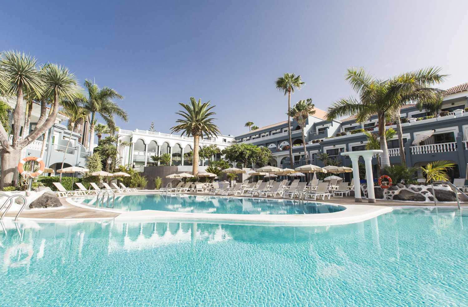 Adults Only (16+)LiggingHet hotel ligt in de wijk Playa Fañabé in Costa Adeje