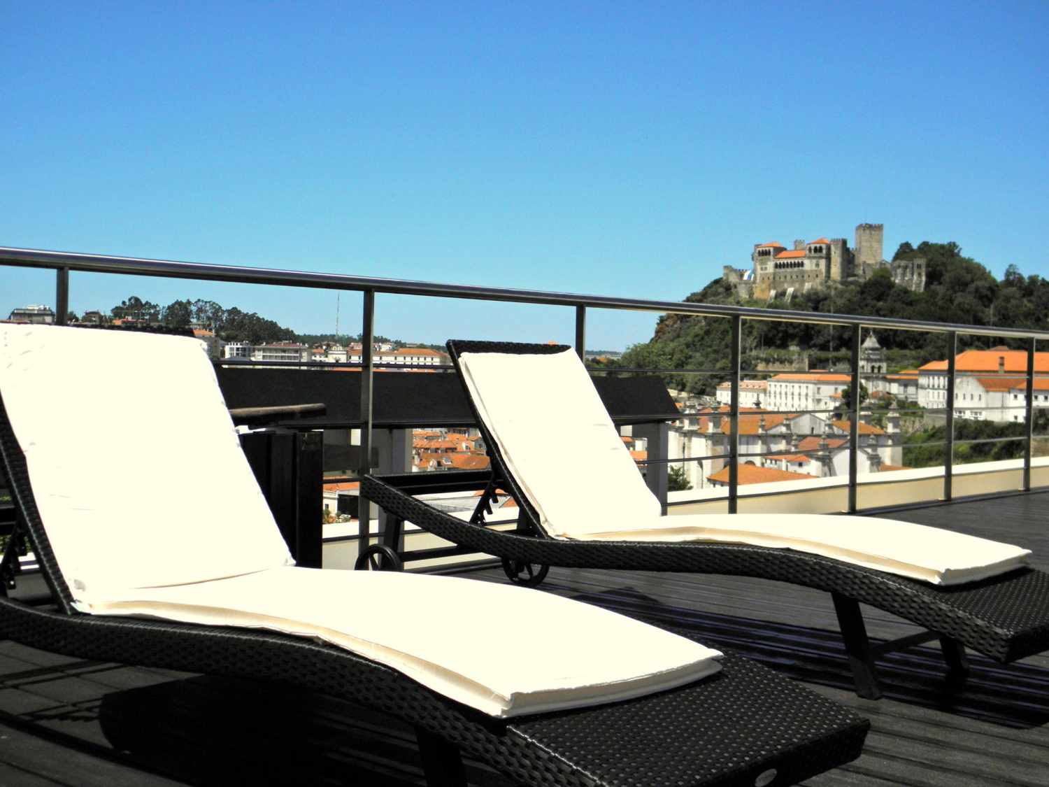 LiggingDit hotel ligt in de mooie plaats Leiria