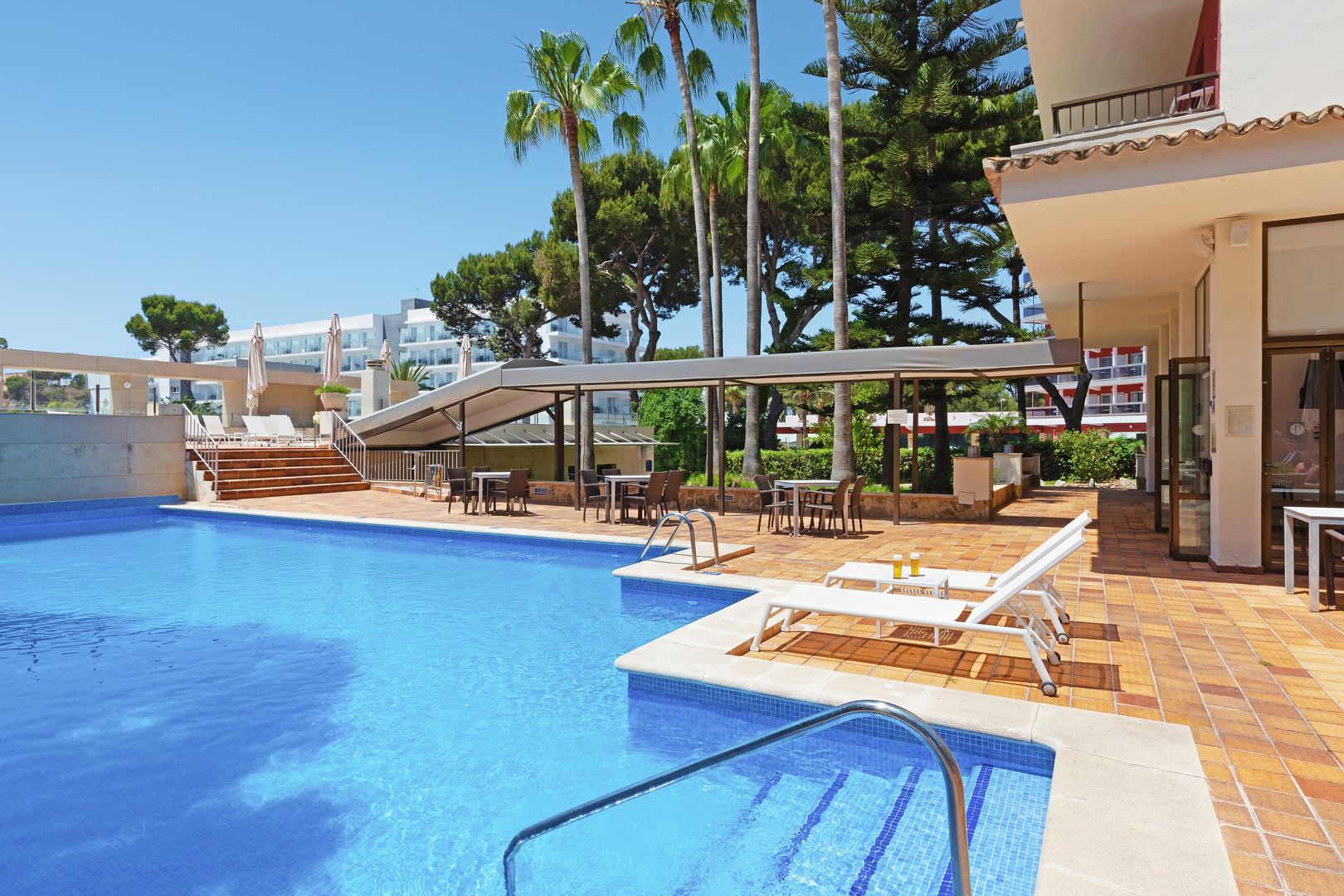 LiggingApartamentos Pabisa Orlando ligt in de populaire badplaats Playa de Palma op Mallorca