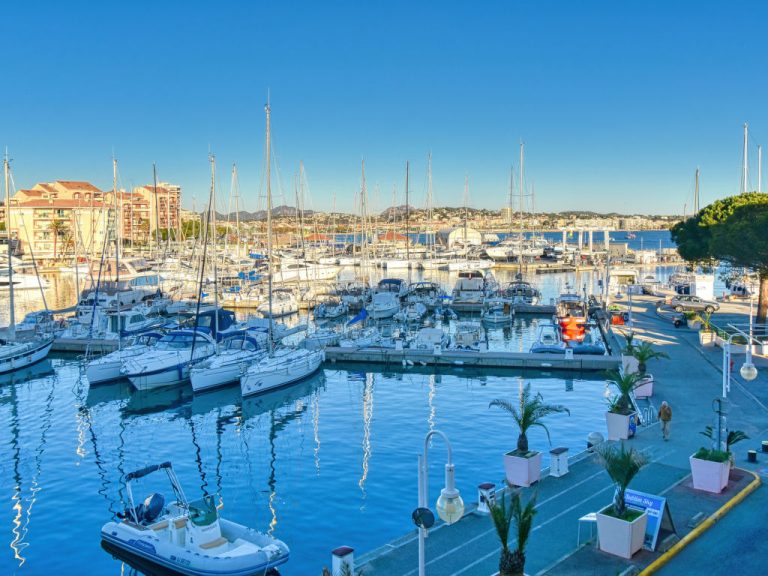 Cap Hermes | Boeken bij Flickmyhouse