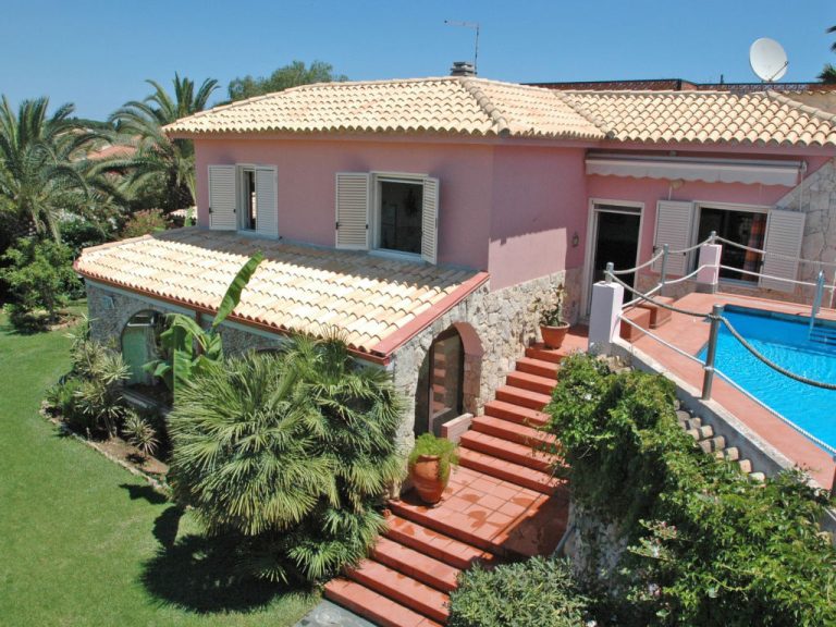 Eleonora | Boeken bij Flickmyhouse