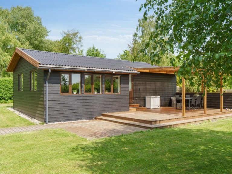 "Kalevi" - 300m to the inlet | Boeken bij Flickmyhouse