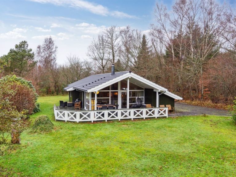 "Ananda" - 900m from the sea | Boeken bij Flickmyhouse