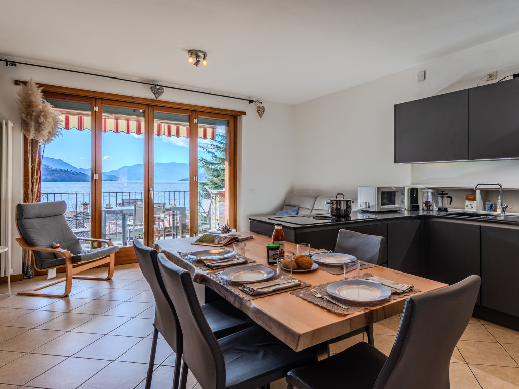 Cristina | Boeken bij Flickmyhouse