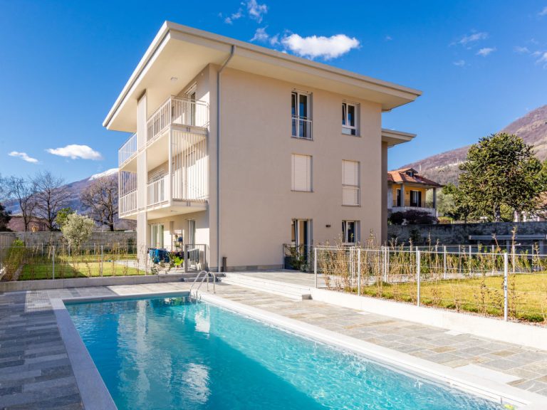 Sunny House | Boeken bij Flickmyhouse