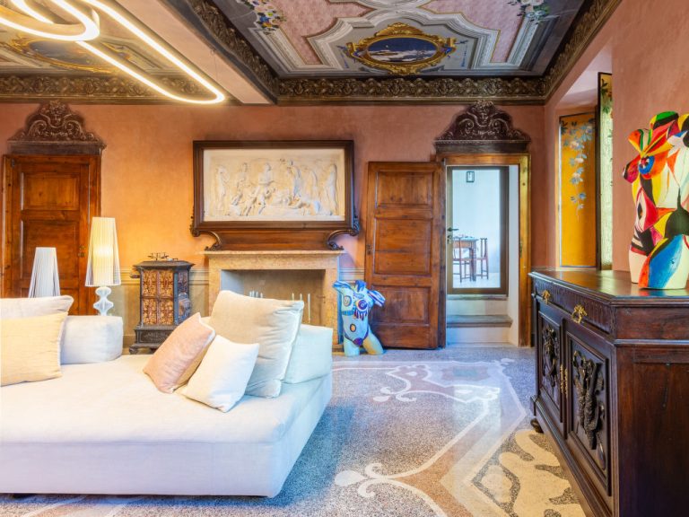 La Loggia | Boeken bij Flickmyhouse