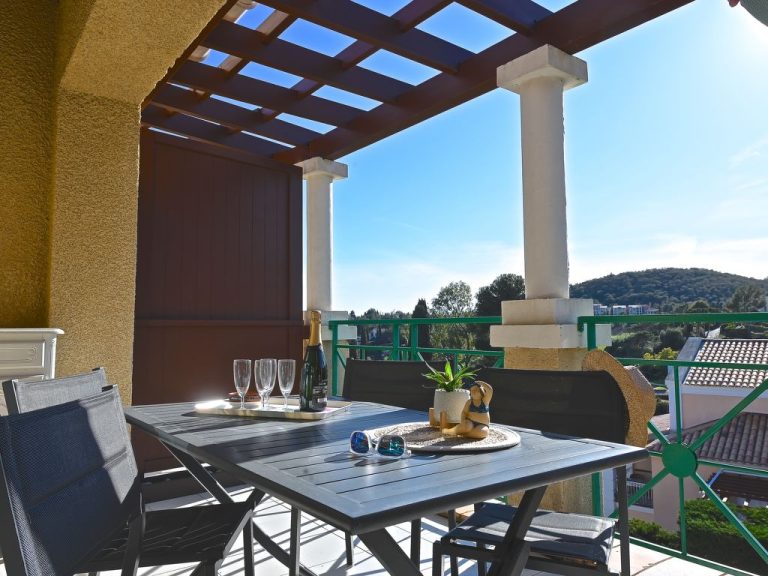 Le Belvédère | Boeken bij Flickmyhouse