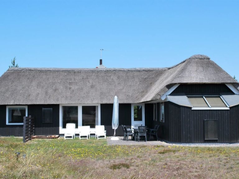 "Kastehelmi" - 400m from the sea | Boeken bij Flickmyhouse