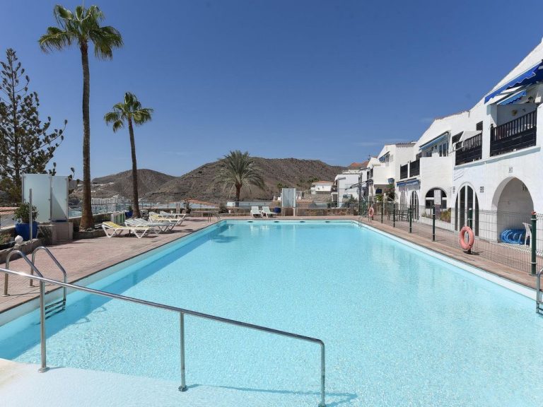 Los Canarios 122 | Boeken bij Flickmyhouse