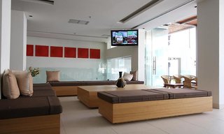 LiggingHet hotel ligt in het noorden van het eiland