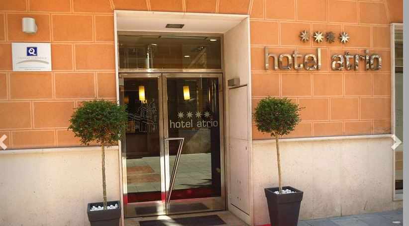 LiggingDit hotel ligt direct in het toeristische centrum van Valladolid. HotelfaciliteitenDe gasten verblijven in de aantrekkelijke ambiance van de 28 kamers