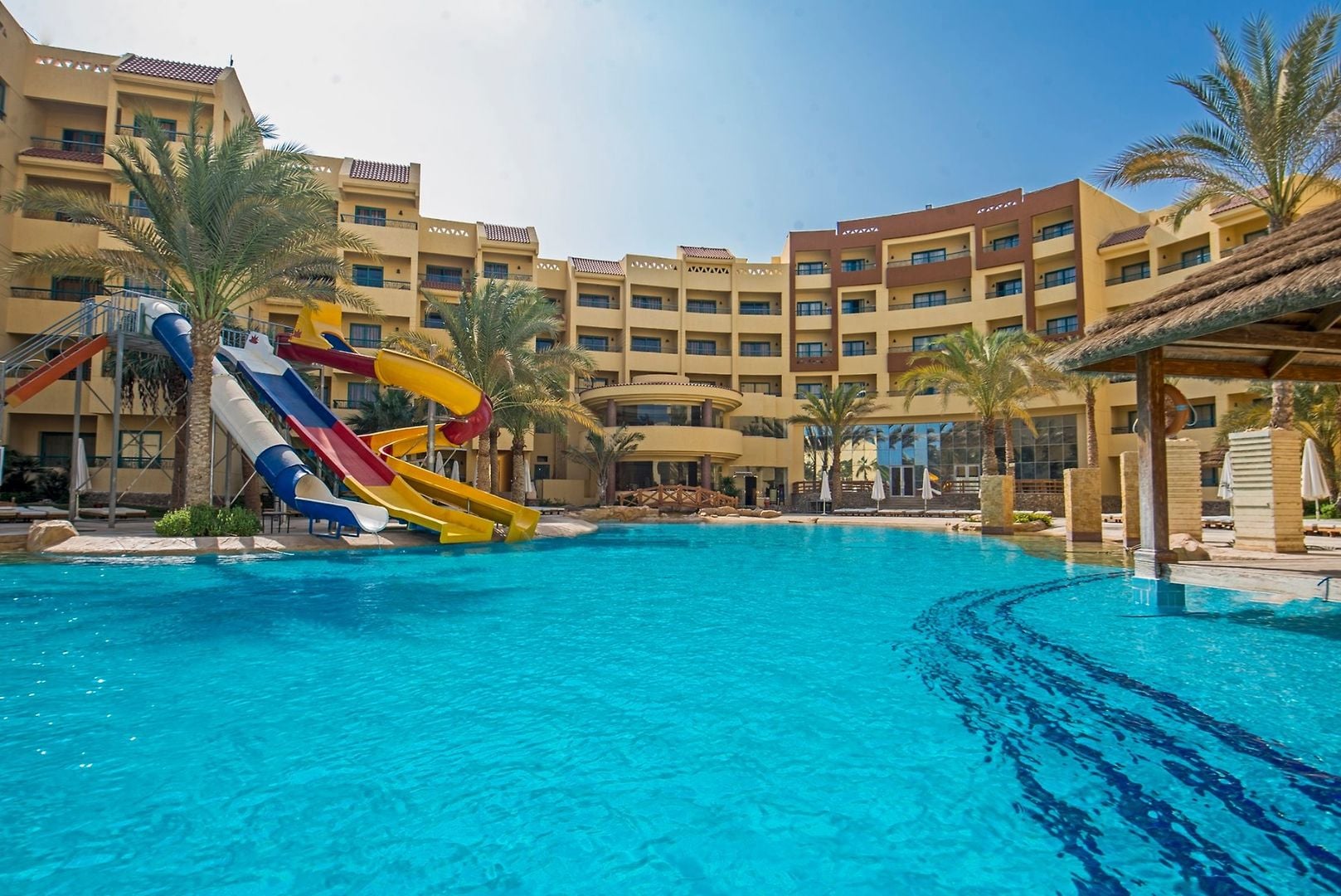 LiggingEagles Downtown Zahabia Resort & Aqua Park ligt in Hurghada