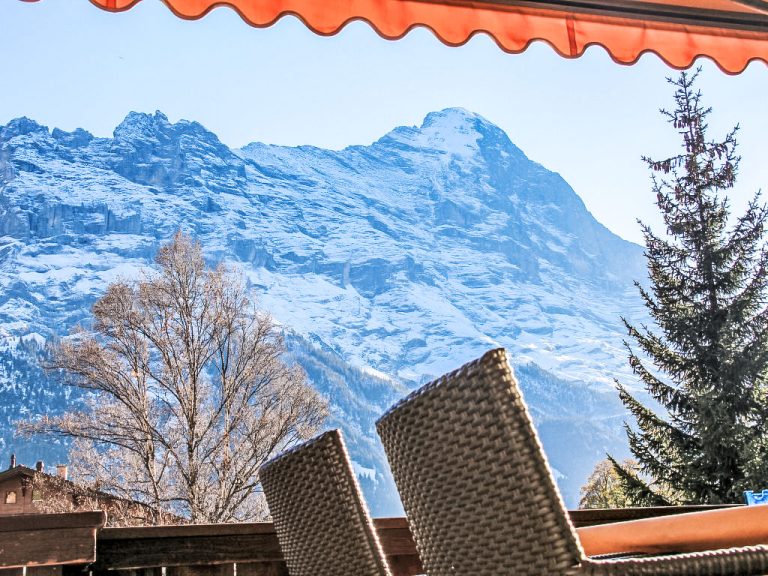 Chalet Bodmisunne | Boeken bij Flickmyhouse