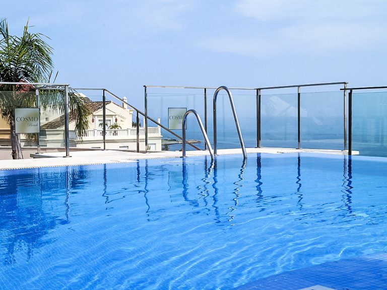 Cosmo Beach | Boeken bij Flickmyhouse