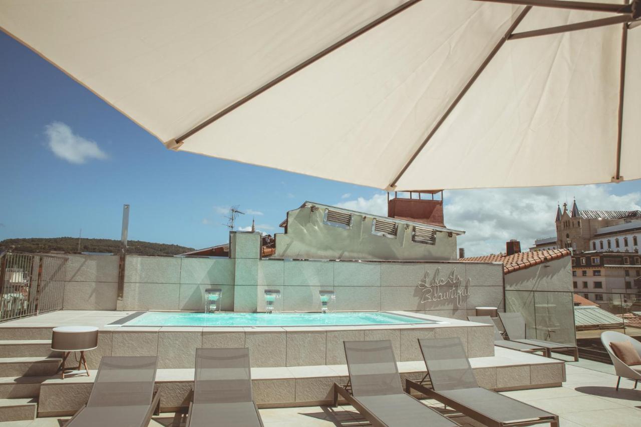 LiggingDit hotel begroet de gasten in San Sebastián/Donostia. HotelfaciliteitenEen bagagedepot en een kluis behoren tot de faciliteiten van het hotel. In de openbare ruimtes is Wi-Fi verkrijgbaar. De tourdesk biedt ondersteuning bij het boeken van excursies. Het hotel beschikt over meerdere voor minder validen toegankelijke vrijetijdsbestedingen